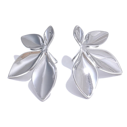 Exquisite Leaf Stud Earrings