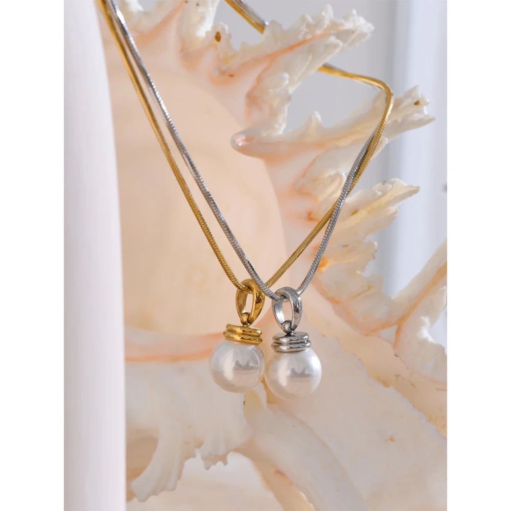 Timeless Elegance Pearl Pendant Necklace