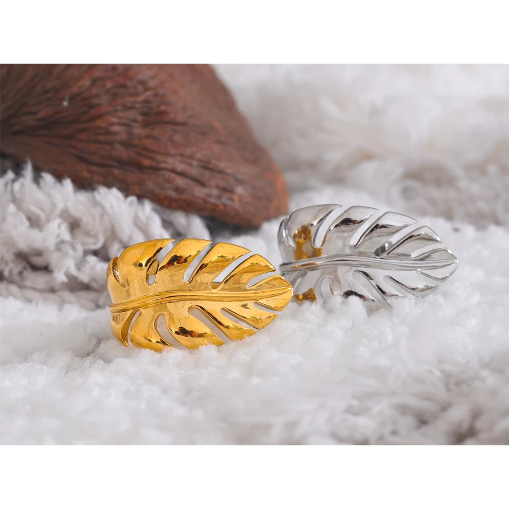 Elegant Leaf Open Ring