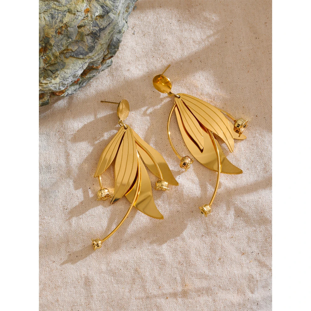 Exquisite Floral and Leafs Earrings