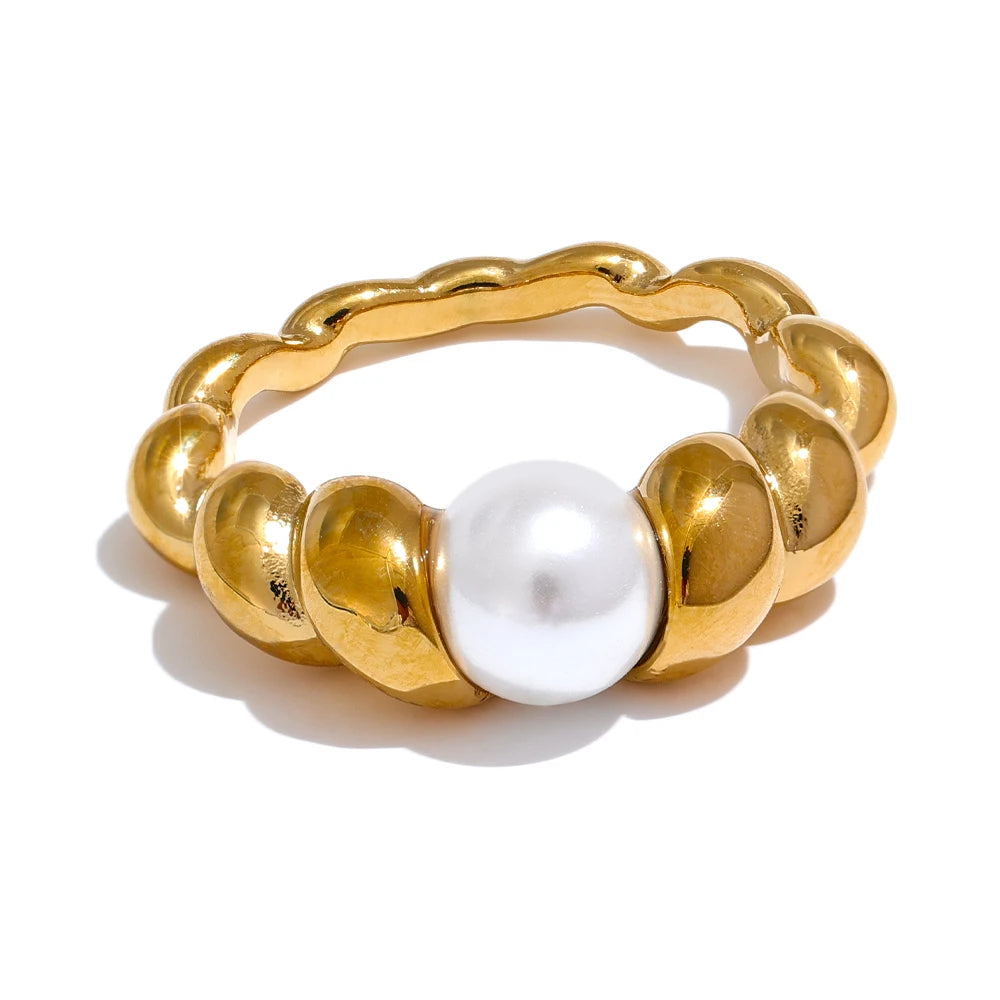 Elegant Pearl Twisted Ring